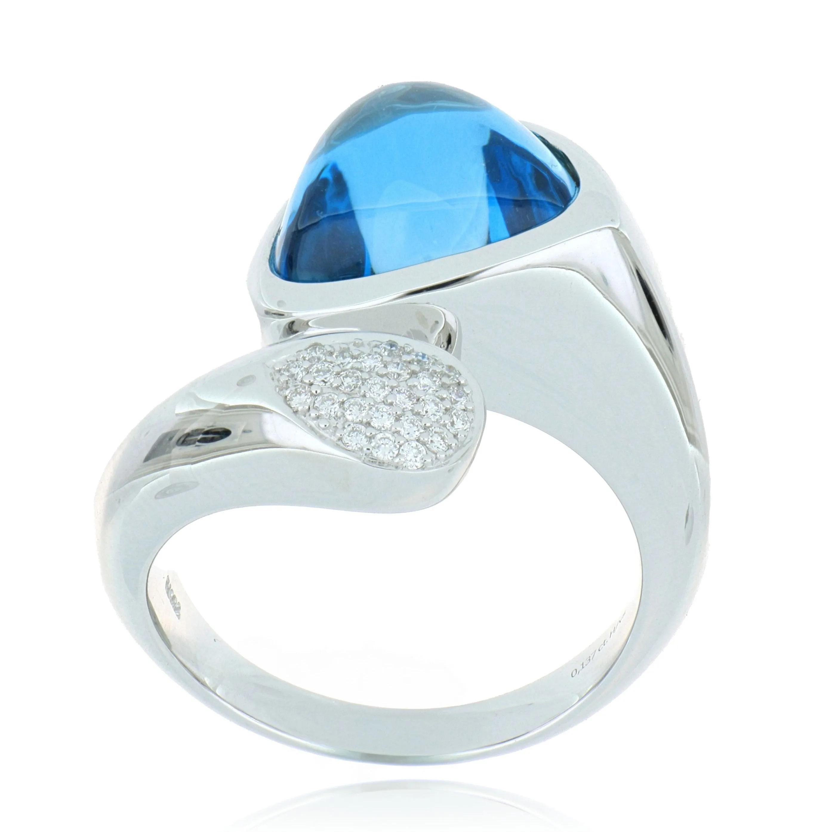 18k White Gold Blue Topaz and Diamond Fashion Ring
