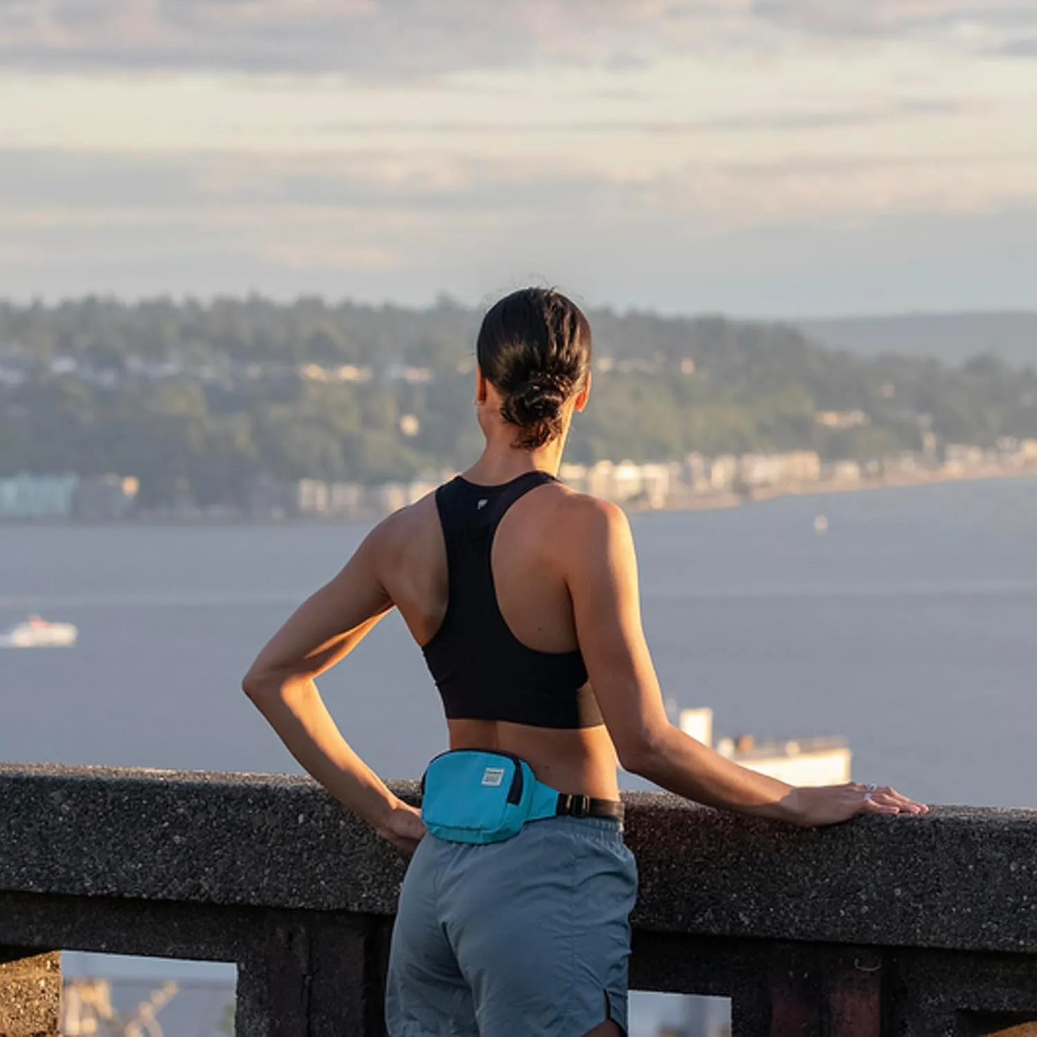 Amphipod R3 Convertible Pack, Lightweight Runners Pack & Crossbody Bag for Running, Travel, Hiking, Every Day, Men & Women - Lake Lucerne/Slate